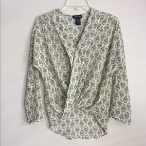 Women’s Top Size XS by About A Girl